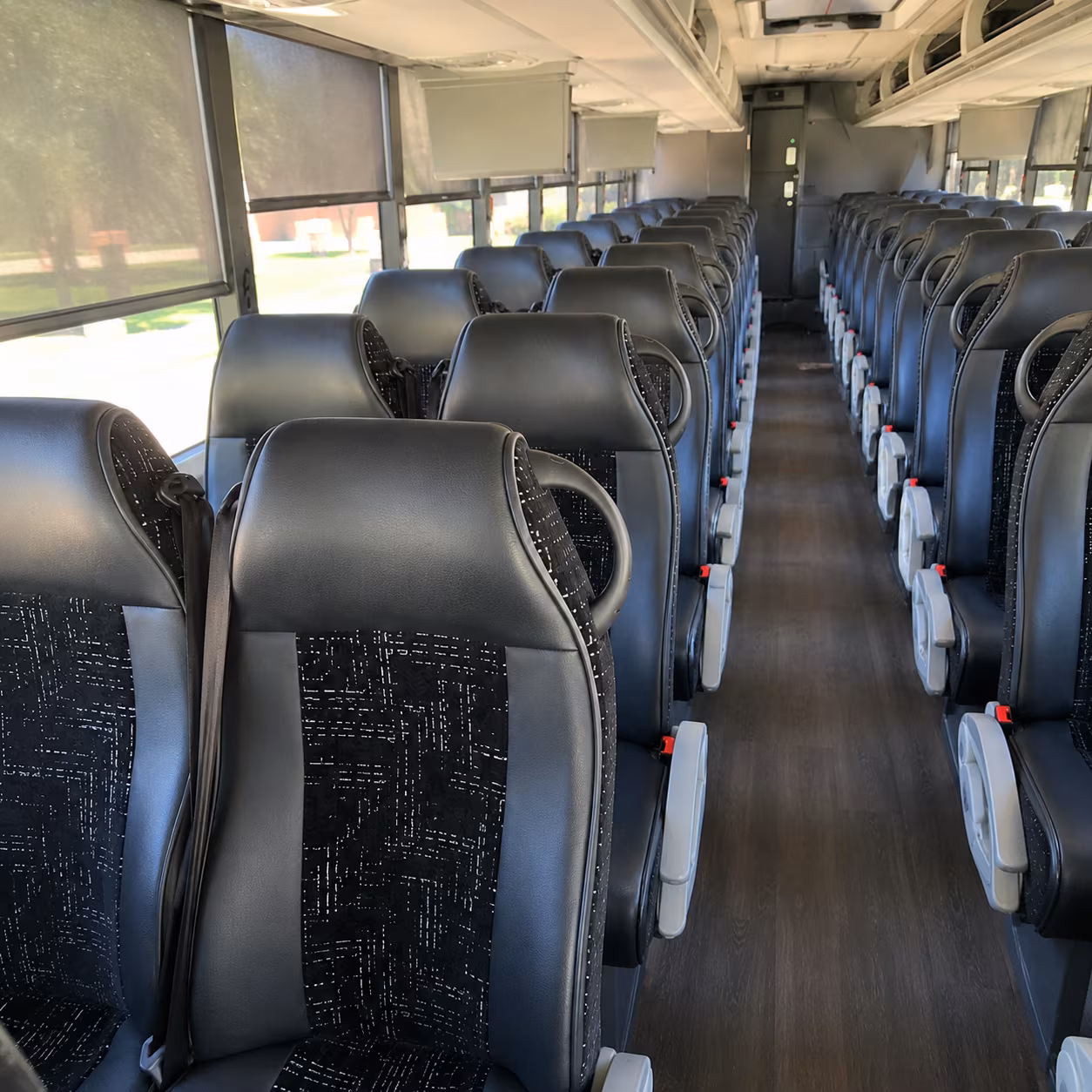 santa ana bus rental service area